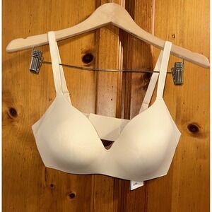 Knix Women's 3 WingWoman Contour Bra Size 3 Nude Padded Seamless Wireless NEW